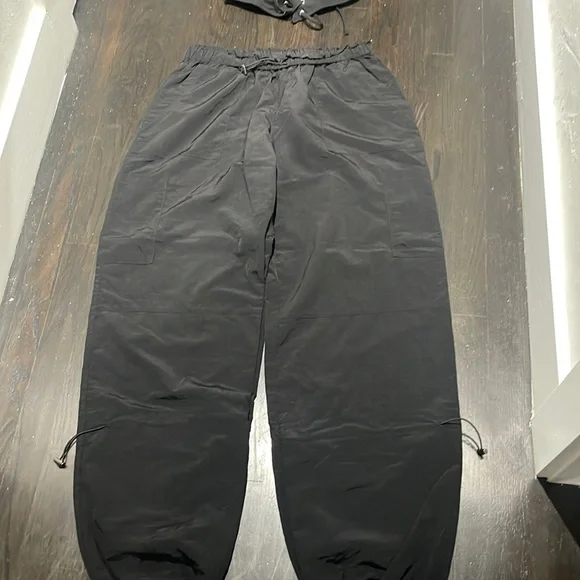 Black nylon parachute joggers - Picture 1 of 3